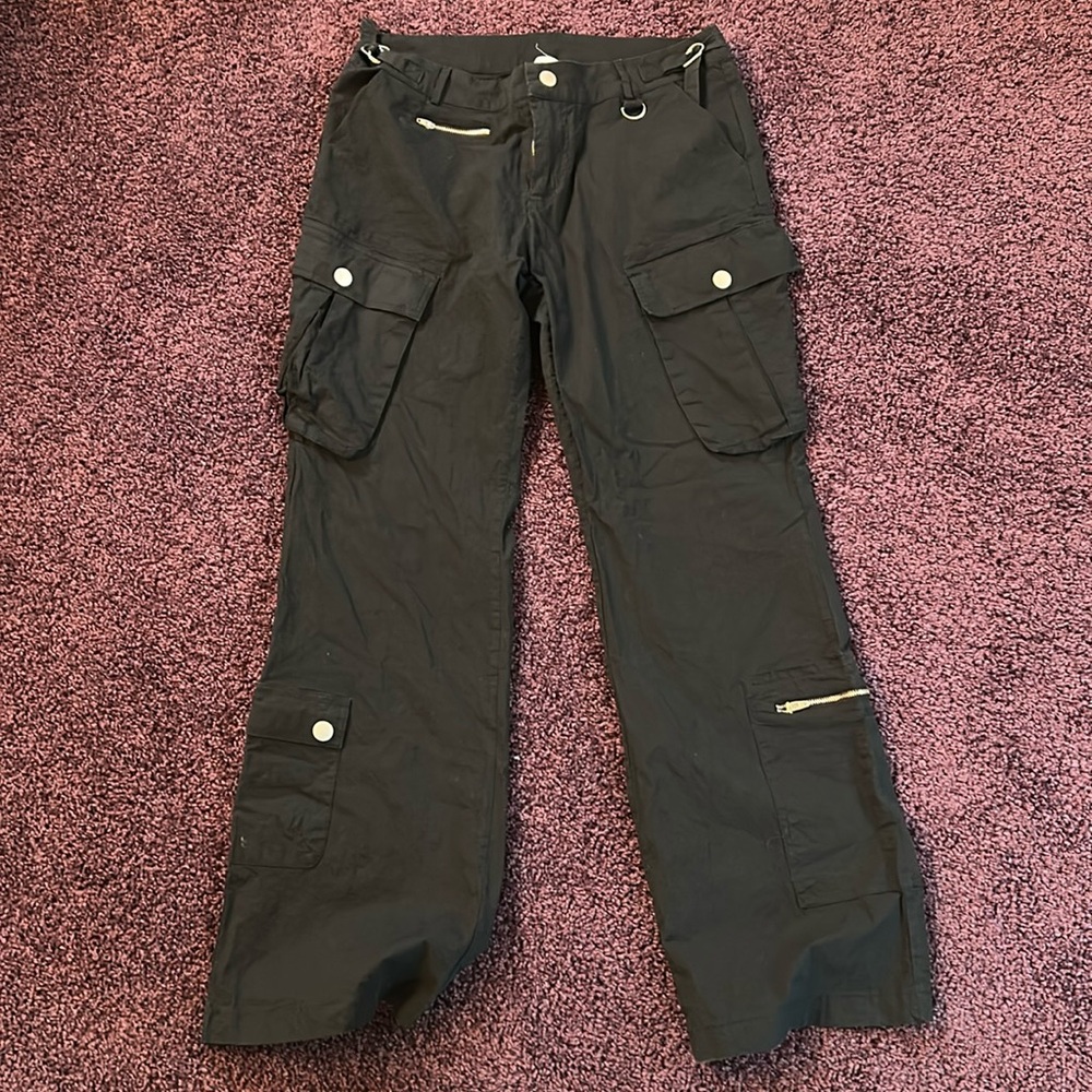 Pacsun cargo pants with silver zippers super low rise